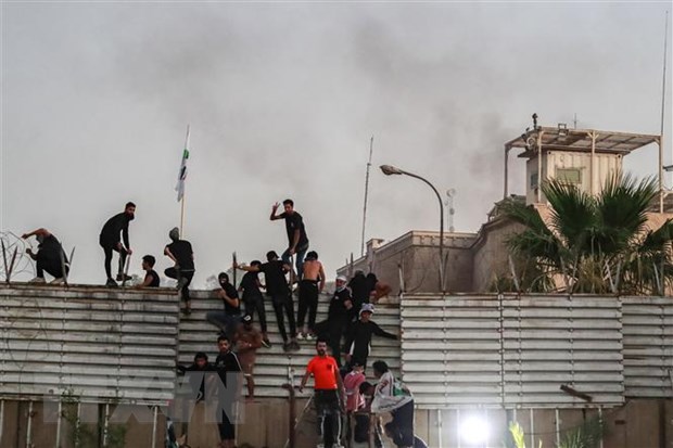 США осудили поджог шведского посольства в Багдаде