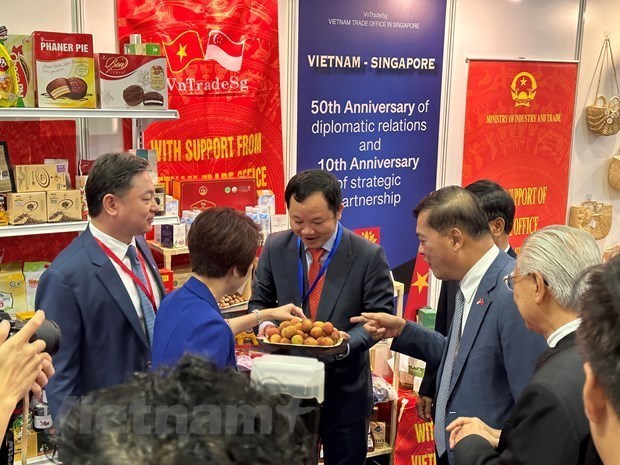 Вьетнамская продукция становится ближе к сингапурским потребителям
