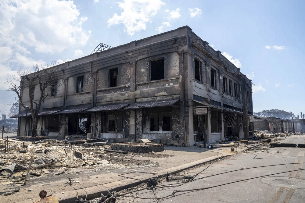 На Гавайях продолжает расти число жертв масштабных пожаров