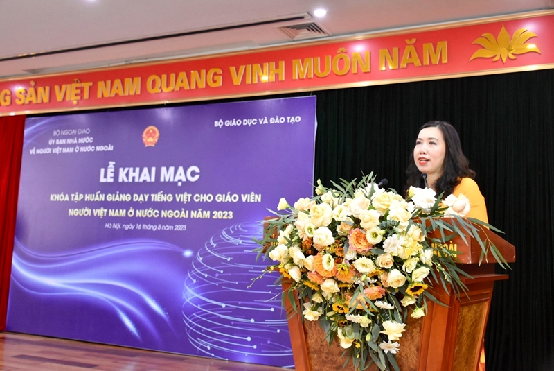 Открылся курс повышения квалификации для вьетнамских учителей, обучающих вьетнамскому языку за границей