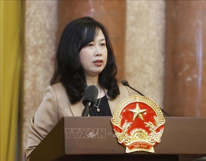 Многие вьетнамцы, проживающие за рубежом, возвращаются во Вьетнам для лечения зубов