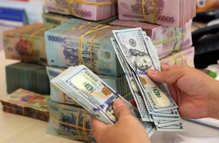 Курс доллара продолжает расти