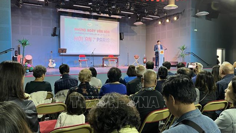 Открылись Дни культуры Хойана в Париже