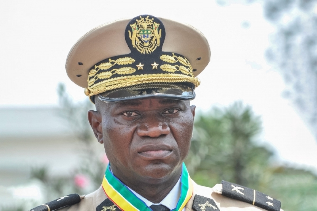 Генерал Брис Олиги Нгема принес присягу в качестве президента переходного периода Габона