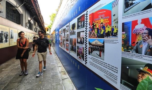 Во время праздников по случаю Дня независимости зафиксировано около 2,5 миллионов туристов