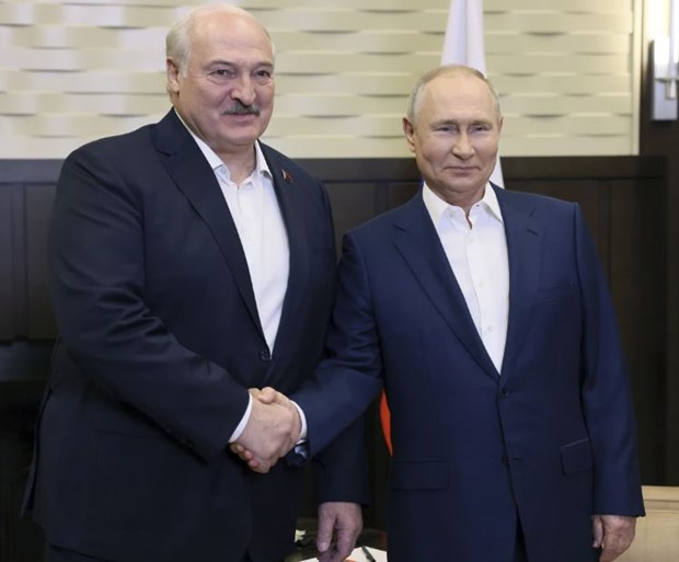 Президенты РФ и Беларуси обсудили меры борьбы с санкциями