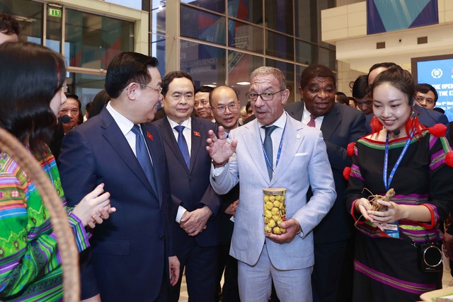 Президент Межпарламентского союза «Меня очень впечатляют молодые люди во Вьетнаме»