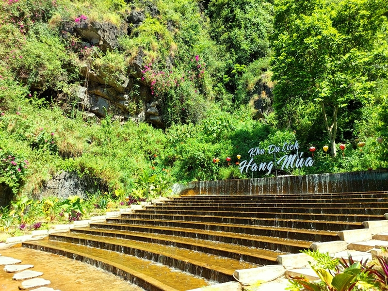 Красота пещеры Муа