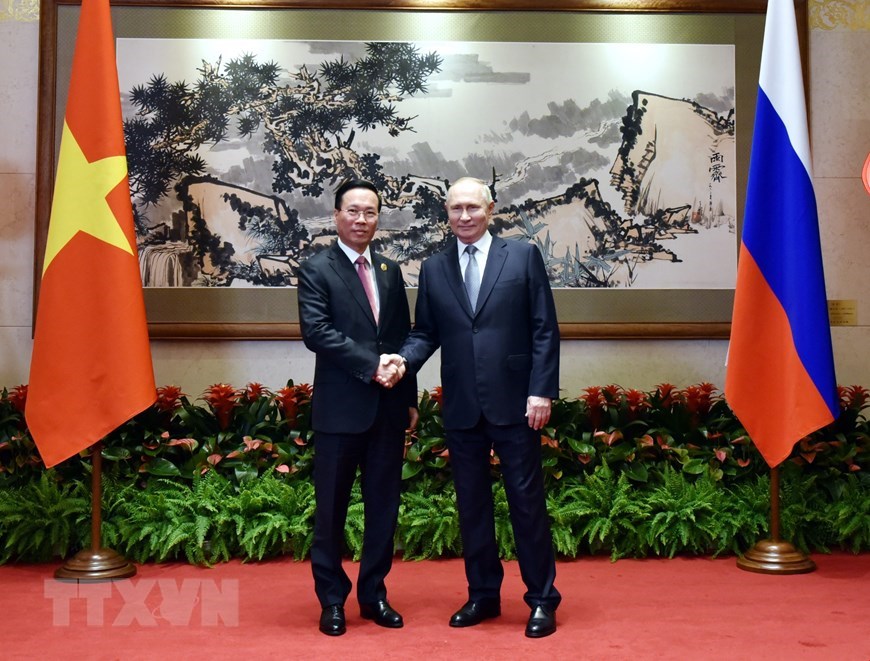 Встреча президентов Вьетнама и России в рамках форума Один пояс-один путь в Пекине