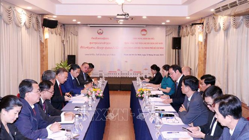 ЦК ФНСЛ посещает г Хошимин с рабочим визитом