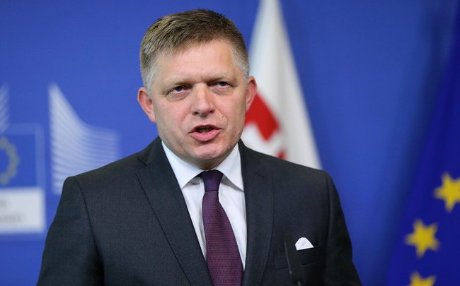 Словакия прекращает выделение военной помощи Украине