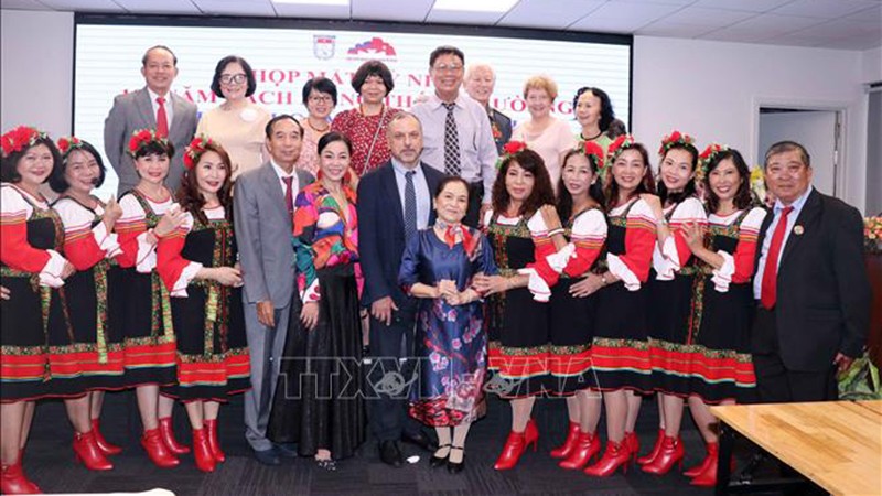 Сохранение и развитие хороших традиционных отношений между Вьетнамом и Россией