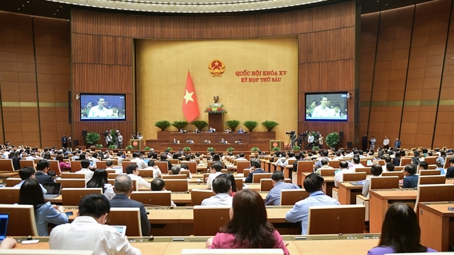 Парламента обсуждает проект закона об изъятии земельных участков, компенсации, поддержке и переселении в связи со строительством международного аэропорта Лонгтхань