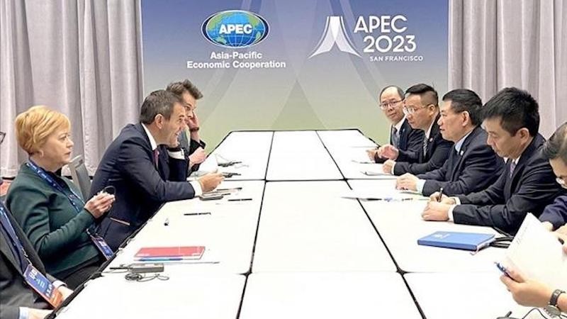 Вьетнам укрепляет сотрудничество в финансовой сфере с Австралией, Японией и Сингапуром