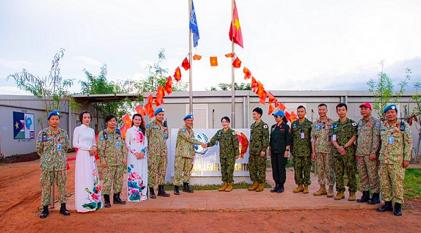 Обмен между вьетнамскими и японскими миротворческими силами в Южном Судане