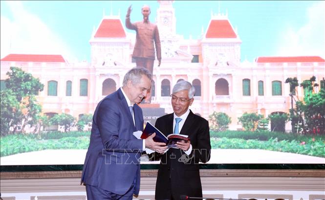 Город Хошимин и Санкт-Петербург продвигают всестороннее сотрудничество