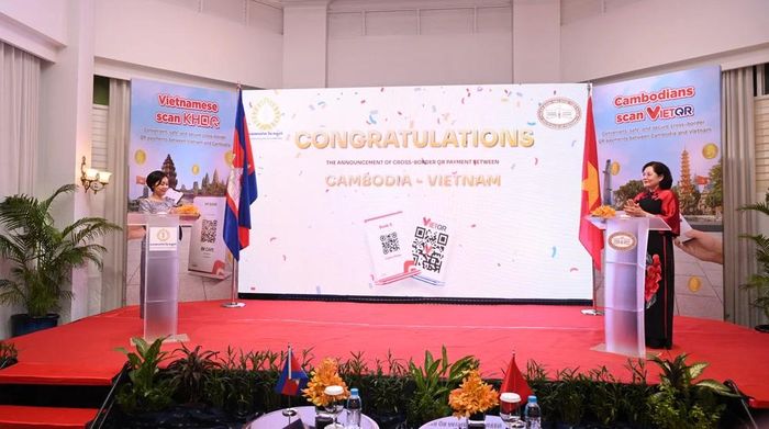 Подключение двусторонних розничных платежей с помощью QR-кодов между Вьетнамом и Камбоджей