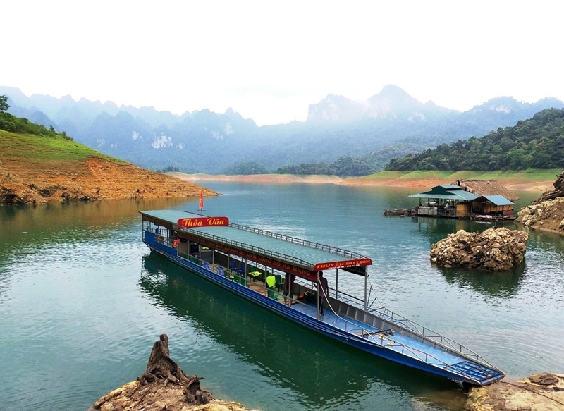 Круиз по реке Гам