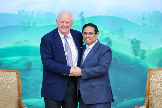 Премьер-министр Фам Минь Тинь провел встречу с директором вьетнамской программы Гарвардского университета