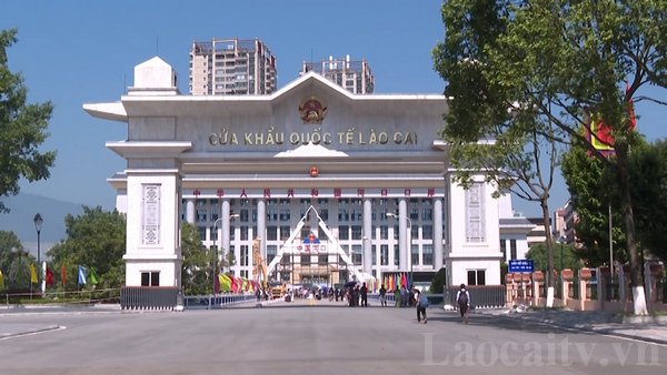 Ежедневно через международный КПП Лаокай проходят около 6 тыс человек