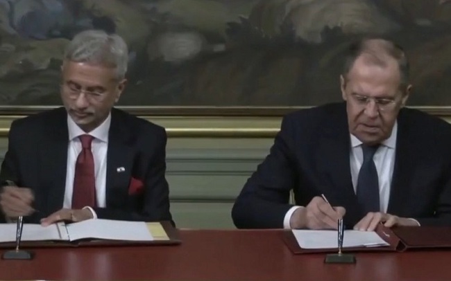 Глава МИД РФ заявил о прогрессе в сфере производства вооружений совместно с Индией