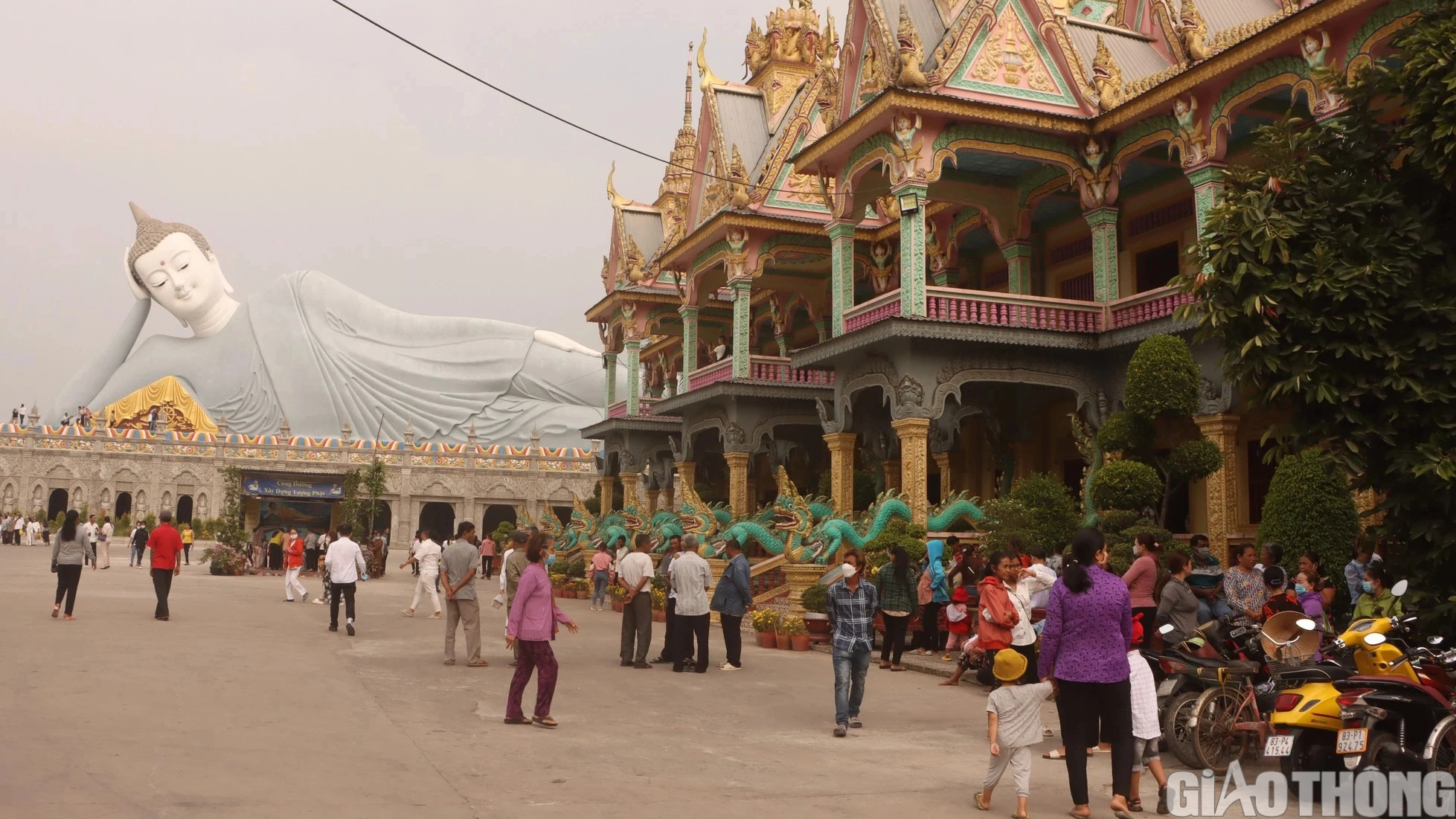 Уникальные пагоды привлекают туристов в Шокчанг на Новый год