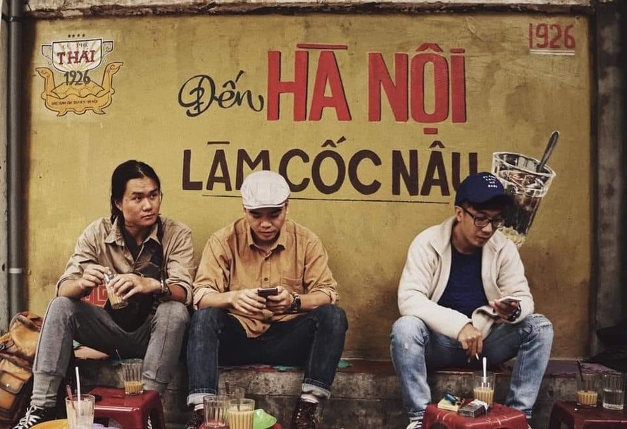 Вековая традиция обжарки кофе на дровах в сердце Ханоя