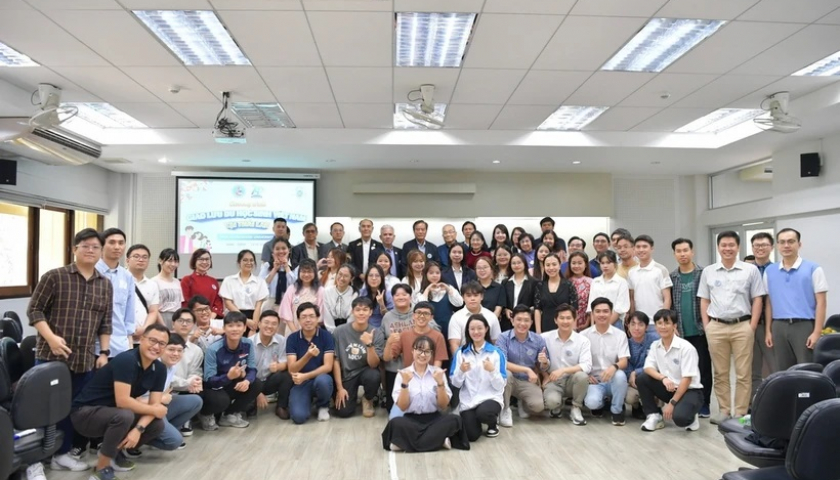 Встреча вьетнамских студентов в Таиланде