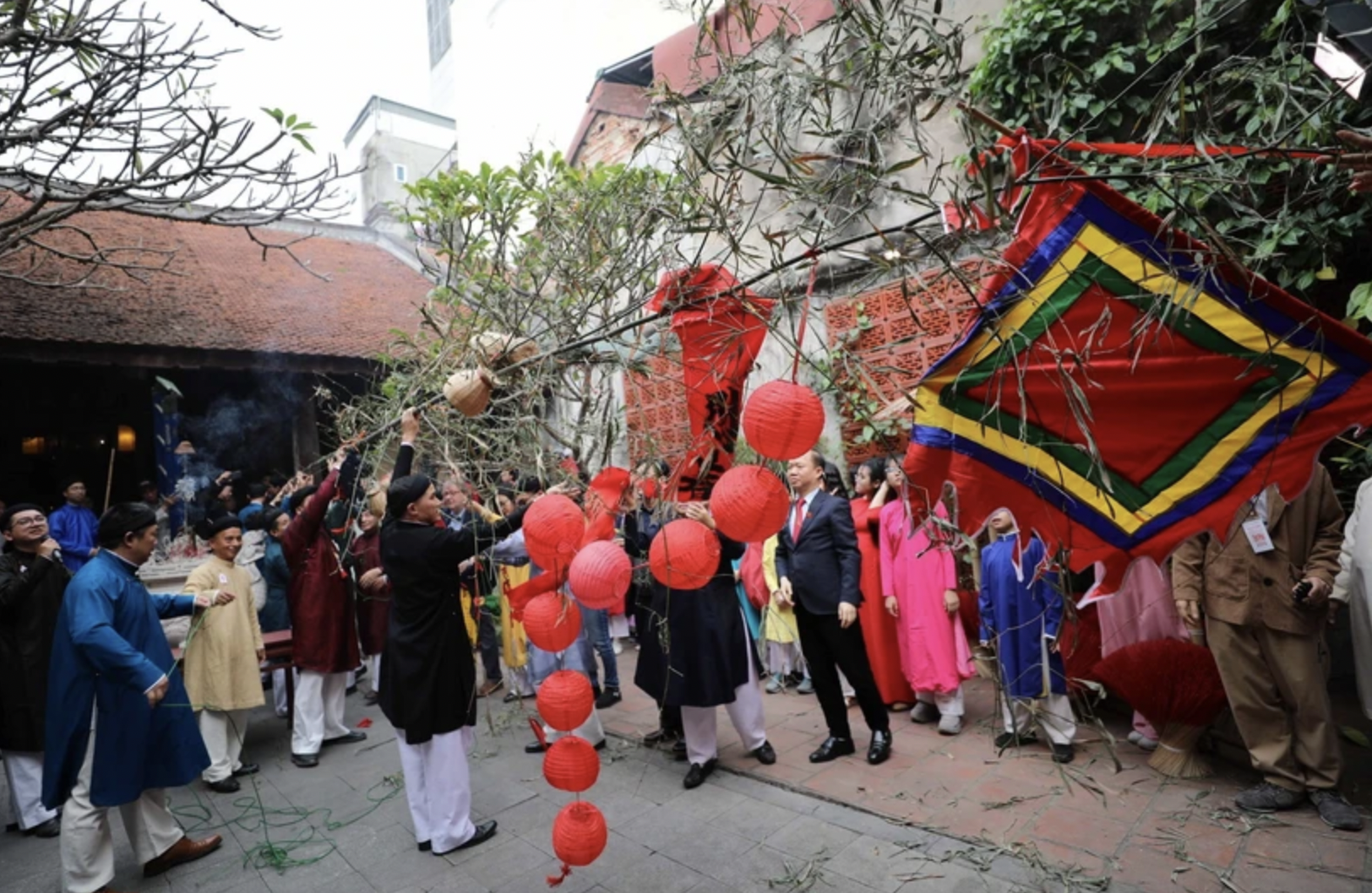Ханой воссоздание древних традиций встречи Тета