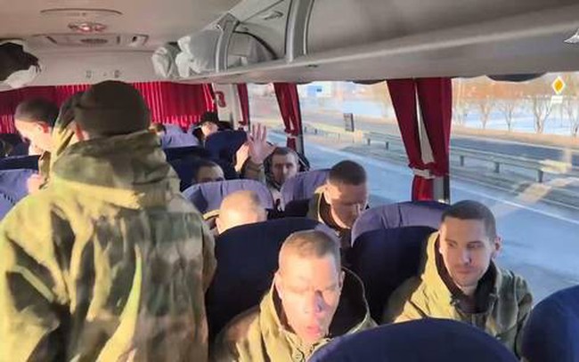 Россия и Украина провели крупнейший обмен пленными