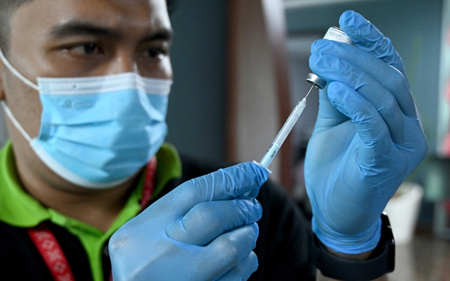 Федерация Красного Креста призвала мир запастись вакцинами на случай новых пандемий