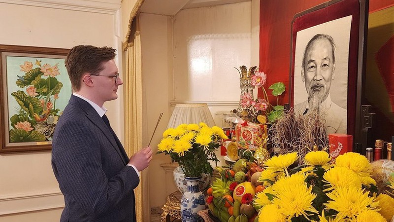 КПВ ведет страну к тому, чтобы стать центром экономического и культурного развития