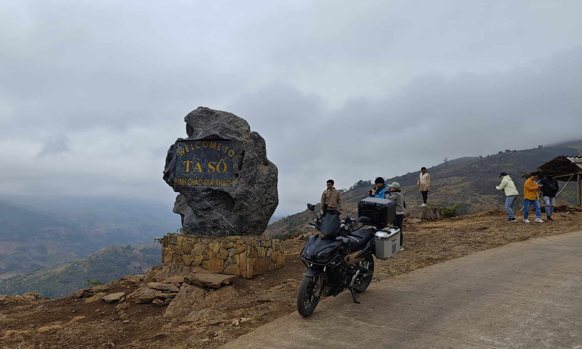 Традиционный новогодний праздник Тэт народности Монг в деревне Ташо