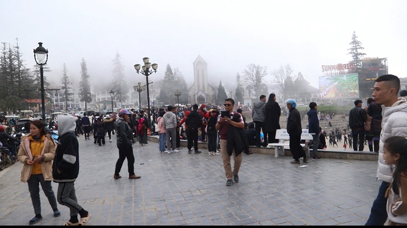 Шапа встретил более 112 тыс туристов в новогодние выходные дни