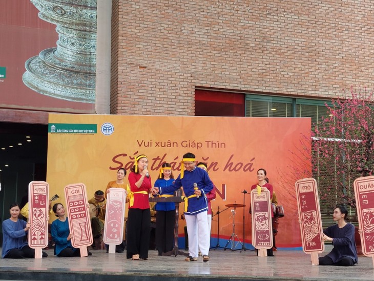 Ознакомление с культурой Хойана в Этнографическом музее Вьетнама