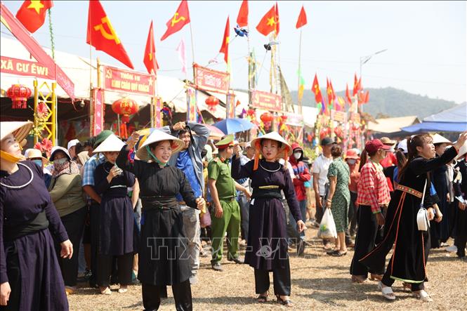 Уникальный фестиваль народной культуры Вьетбака на плато Даклак