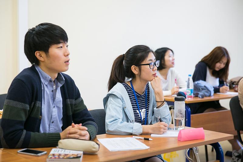 Россия выделила 1000 стипендий для обучения вьетнамских студентов