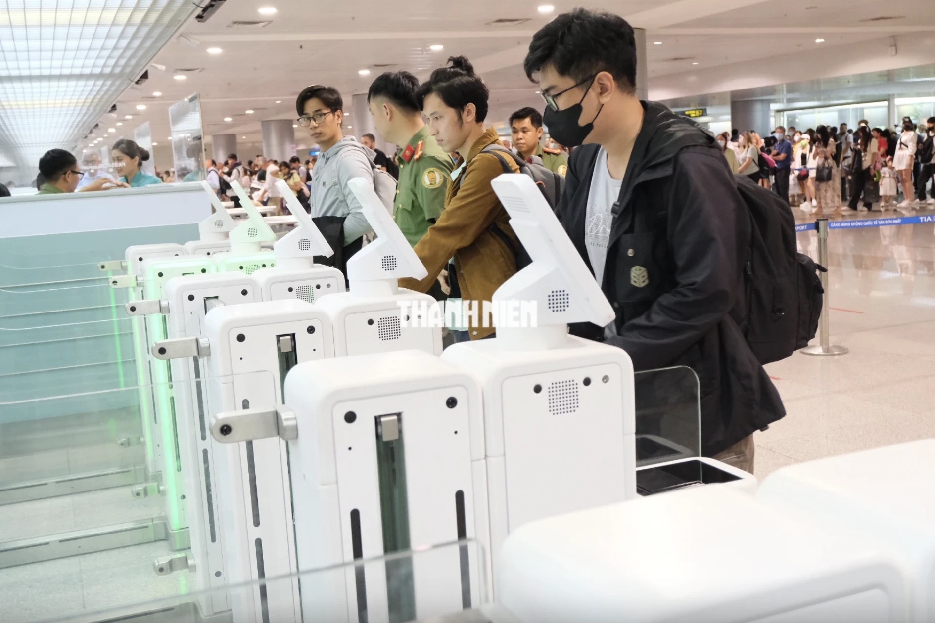 Во Вьетнаме изучают возможность применения FaceID для миграционных процедур