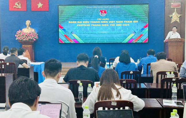 Вьетнамская делегация отправляется на Всемирный фестиваль молодежи 2024 года в Сочи