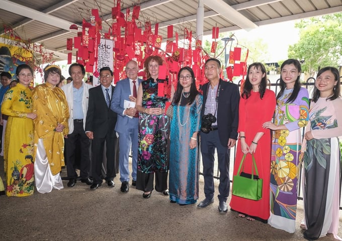 Теплая атмосфера вьетнамского Тэта на Северной территории Австралии