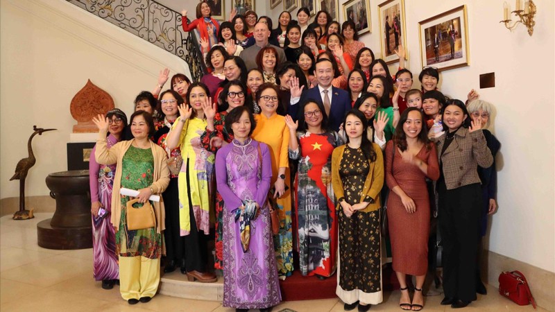 Продвижение роли и прав вьетнамских женщин в Бельгии