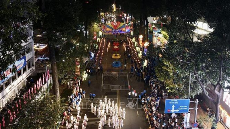 Разнообразные мероприятия на Молодежном фестивале г Хошимина