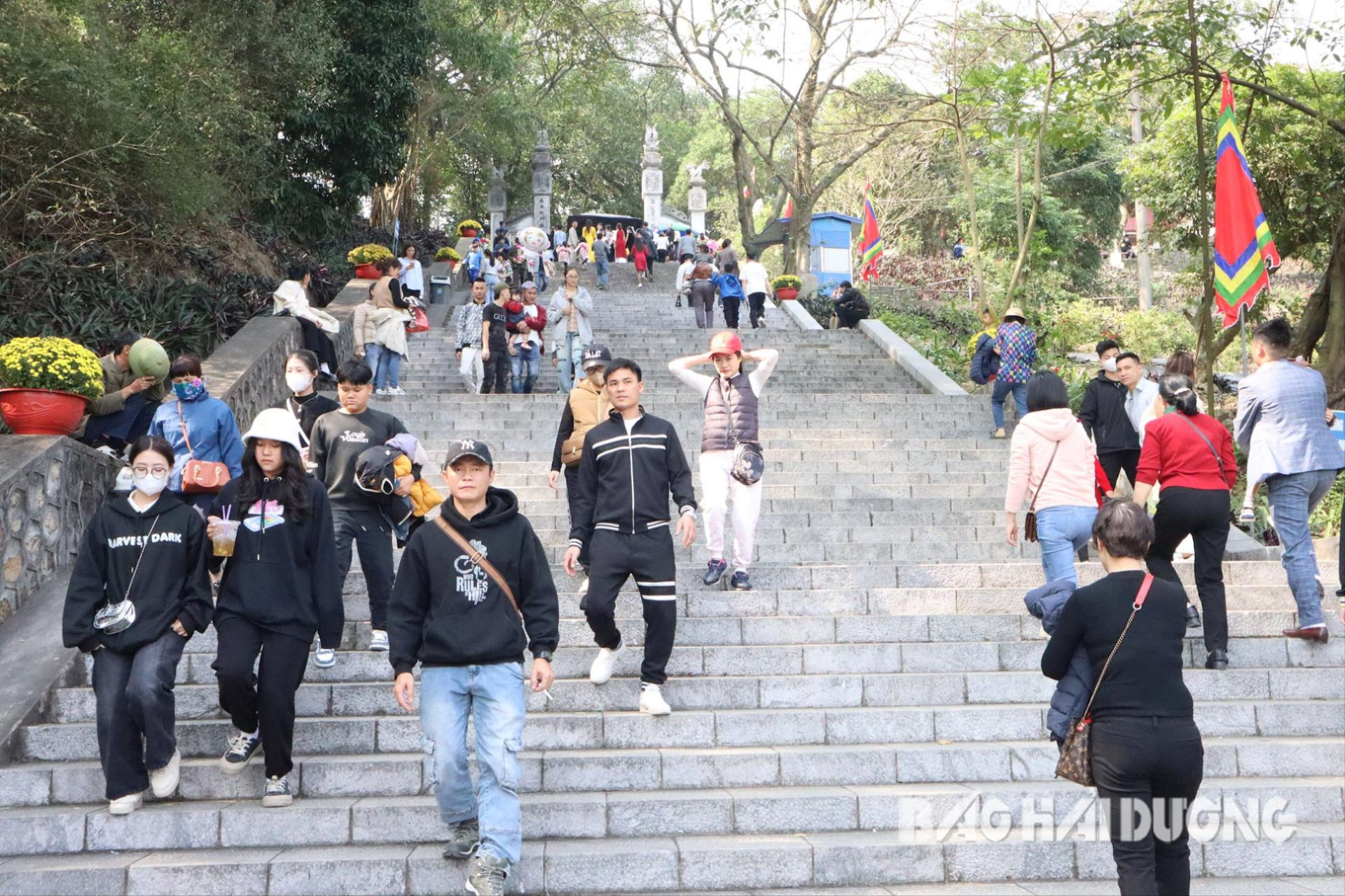 Количество туристов в провинции Хайзыонг выросло на 62