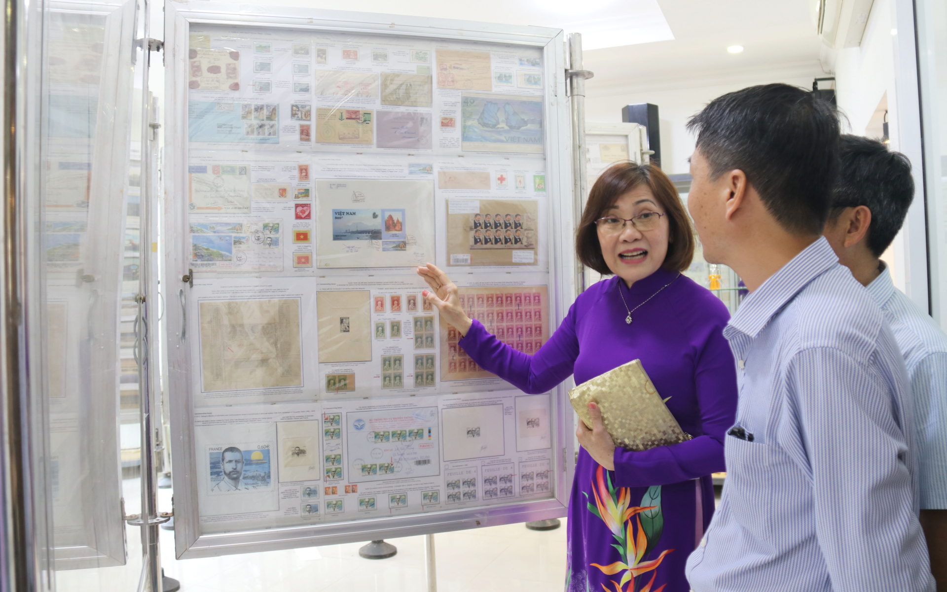 Открытие выставки почтовых марок «Нячанг и доктор Александр Йерсен»