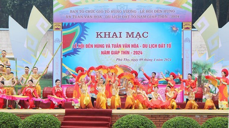 В провинции Футхо открылся фестиваль храма королей Хунгов