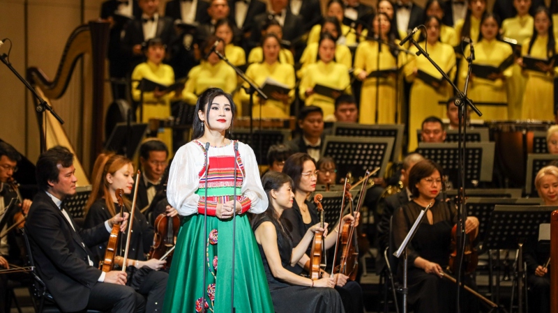 Воссоздание победоносной битвы при Дьенбьенфу​ языком оперы и симфонии