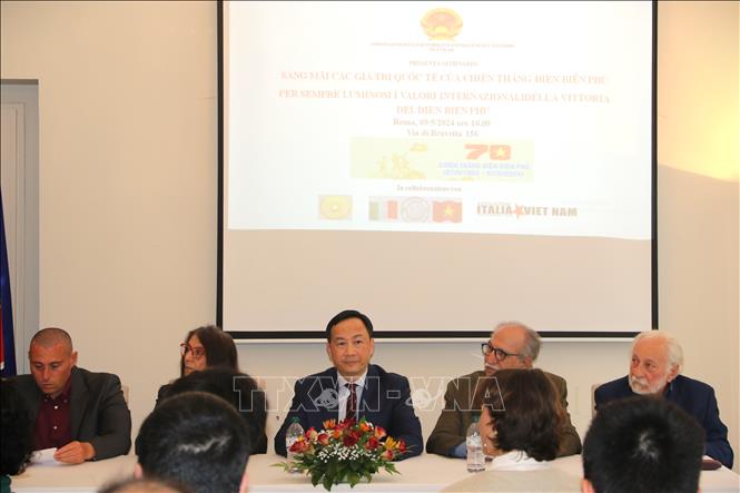 В Италии прошел семинар по случаю 70-летия победы в битве при Дьенбьенфу