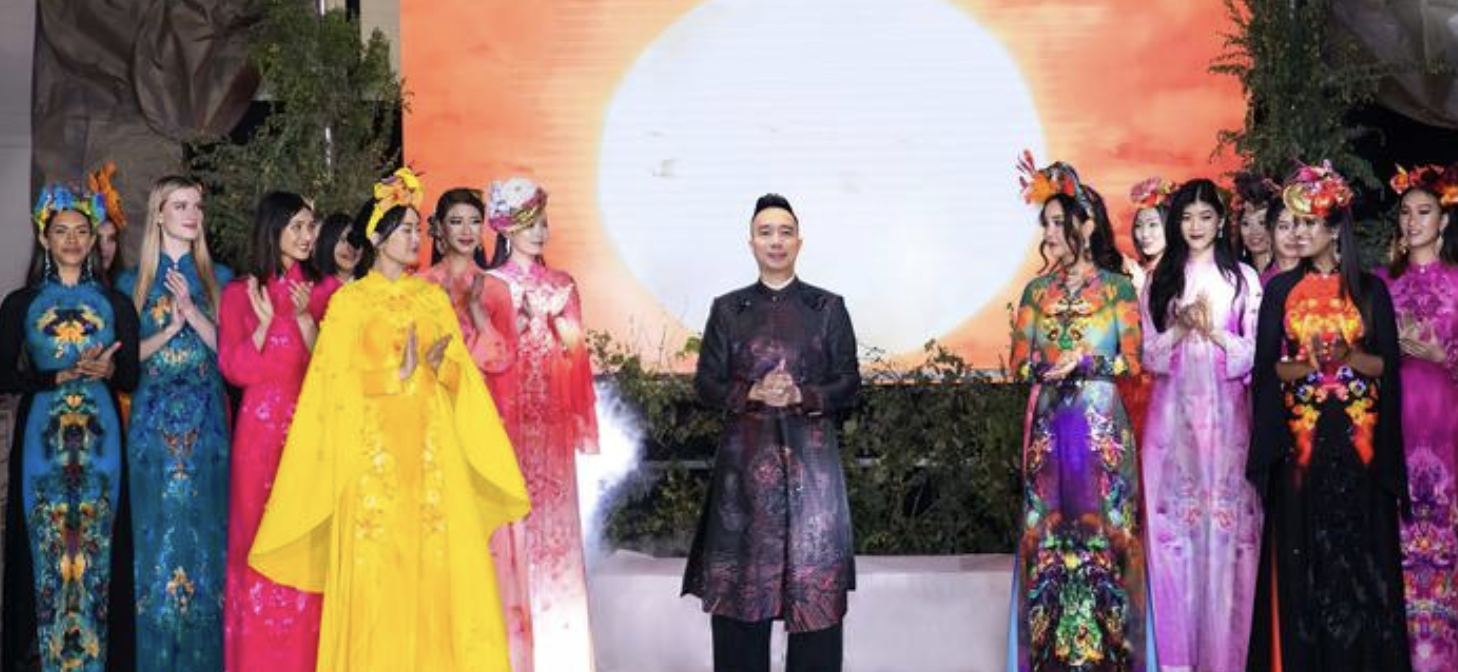 Фестиваль вьетнамского аозяй в США