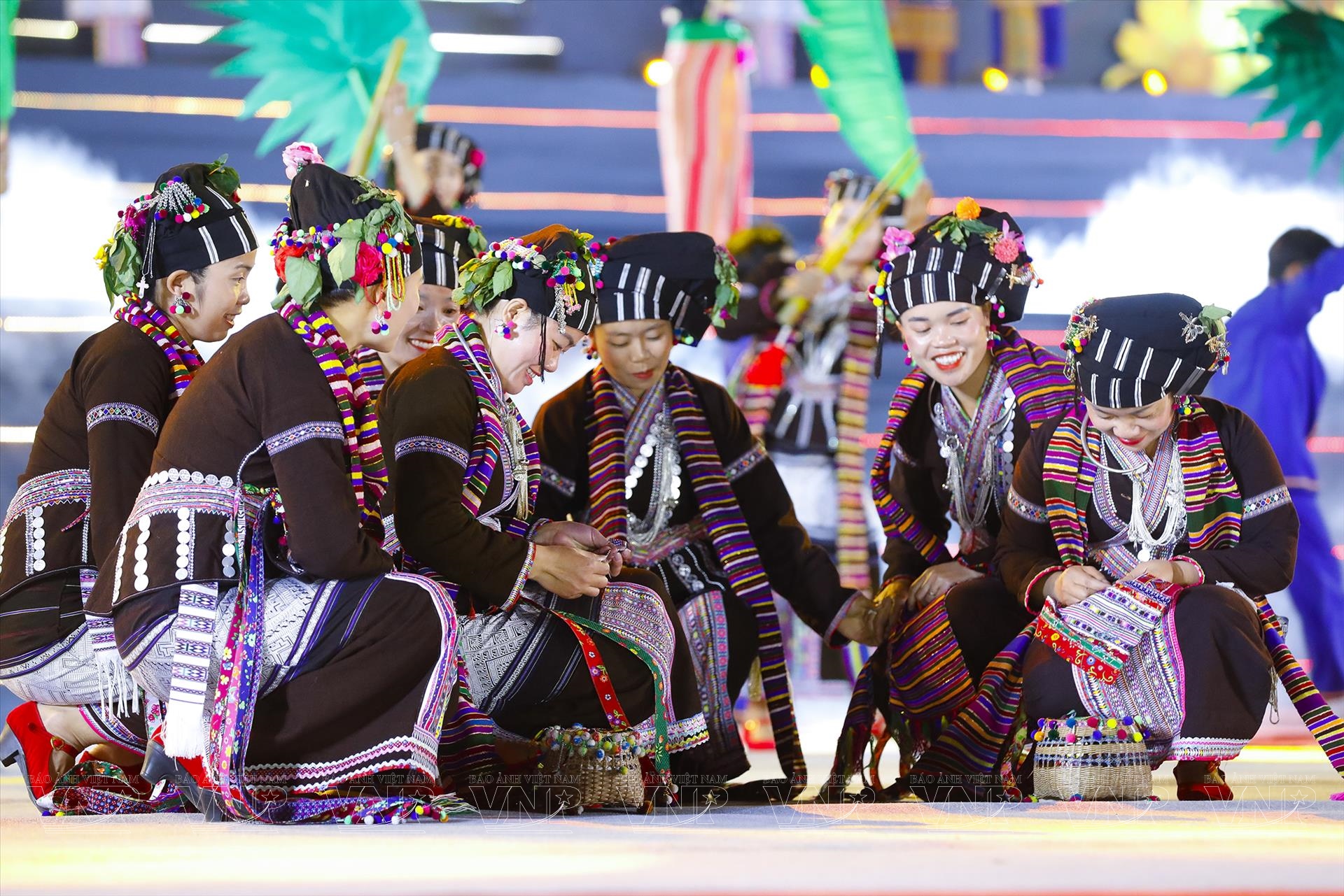 Ткацкое ремесло у народности лы в Банхон