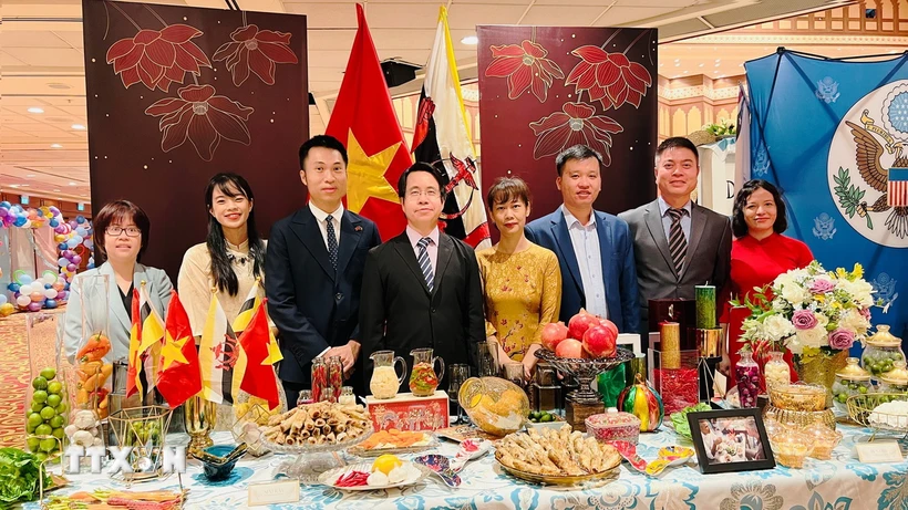 Вьетнам пропагандирует культуру питания на Ид аль-Фитр в Брунее